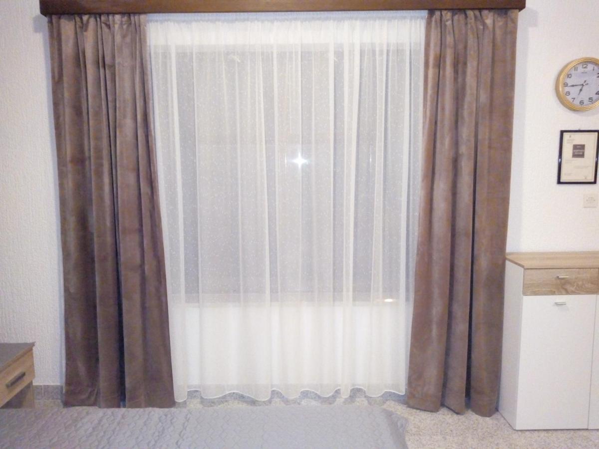 Apartmani Alma PUY Exterior foto